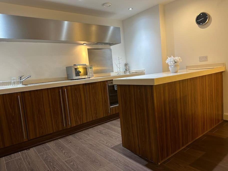 Heart Of Bham Free Parking - Walk To Everything/1 Min From New St Station 버밍엄 외부 사진